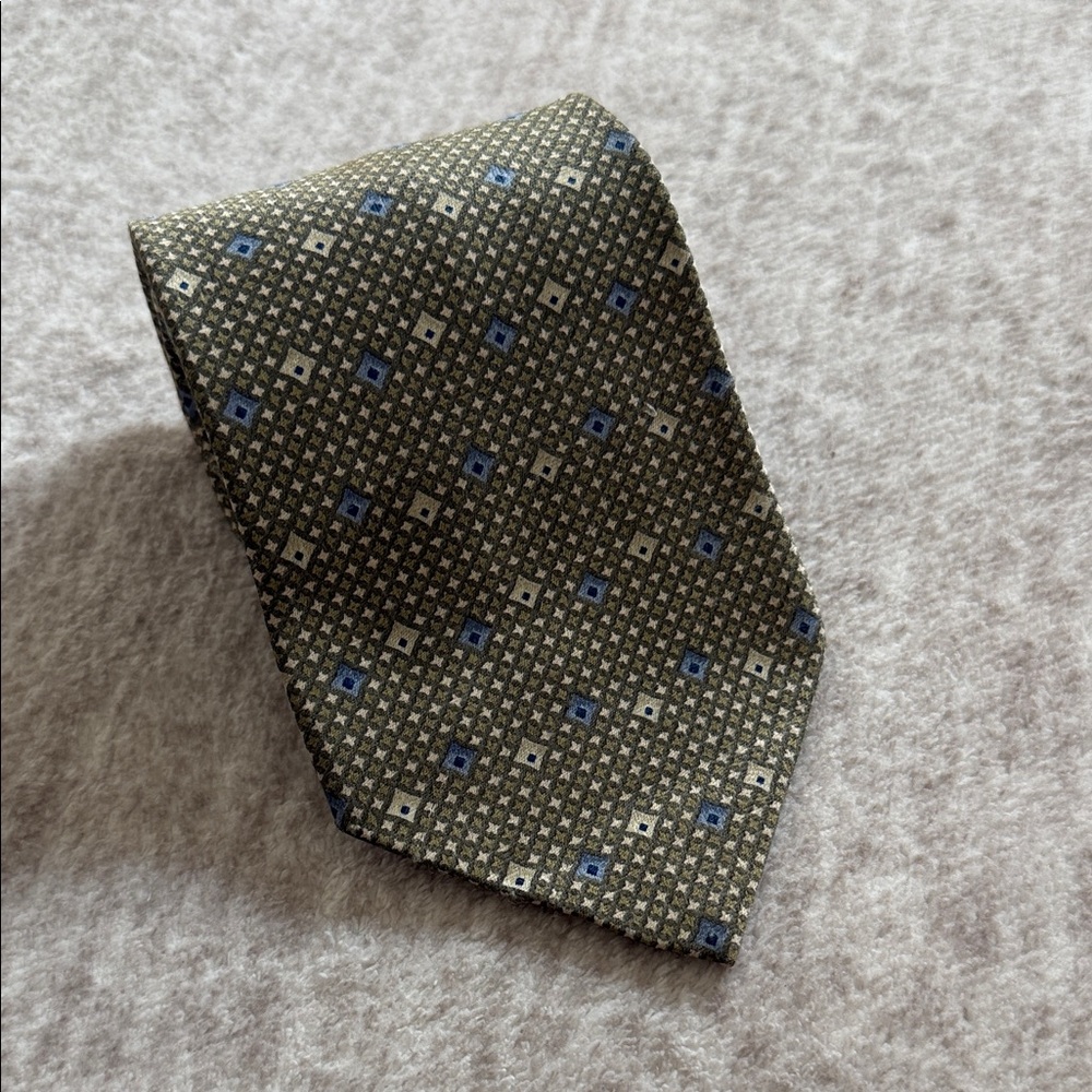 Classic Geometric Tie in Olive and Blue